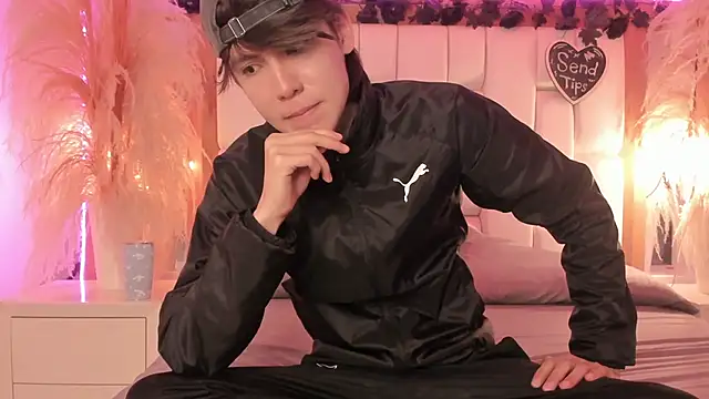 How are you? And if you come and have fun with me, we can talk and do more things, hehehe.