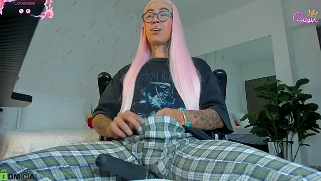 miss_tatiana_'s room