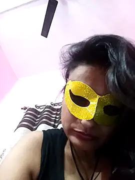 Webcam Model (Gullapi)  is live.Free join now!