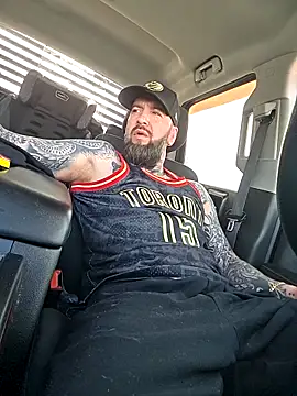 Beardedtattood Live Webcam on Stripchat