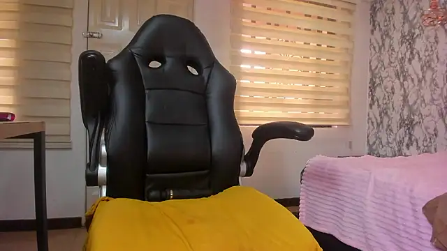 charlotteschmidtt (F milf) - breack my pussy