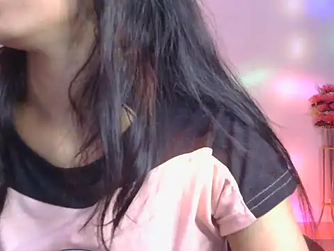 miss_ragni (F young) - 5 slapped on hips 😜