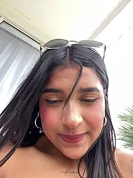 mariangel_11 (F teen) - Remove my panty to use my fuck machin