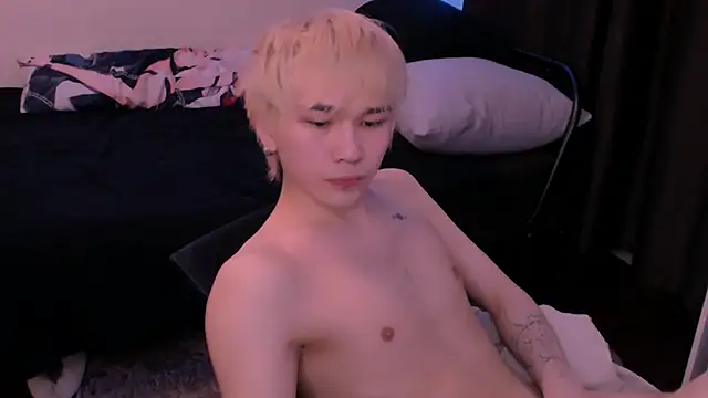 rennnuts (M twink) - cum show