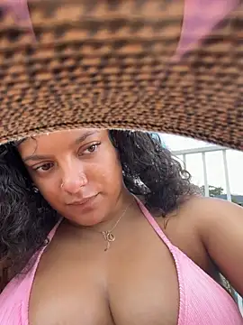 allybluee777 (F young) - Make my squirt + moan loud in public BR