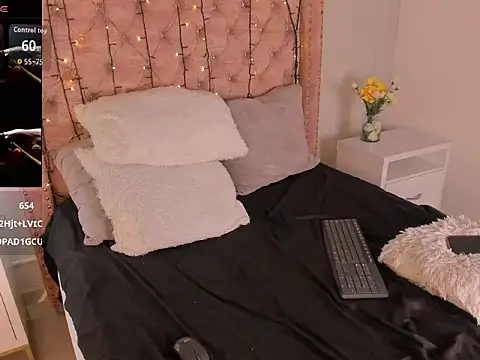 noah_lewiss (M twink) - spank ass 👀