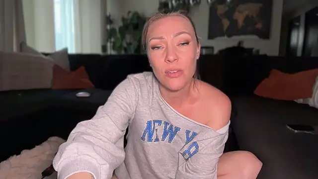 sacha-xx (F milf) - Lush ass+ 🎁 last tip