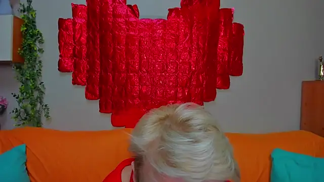 iamyourdream89 (F mature) - I'll take off my dress