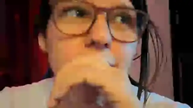 donnasoto (Ask my age) - 🍑 Squirt Denial