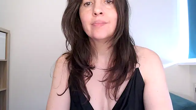 Preview of ella_next_door