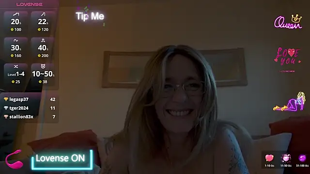 Sacha_Scorp from StripChat is Freechat