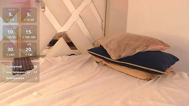 willow_smitt - Willow_smitt's free webcam - UK Sex Cams