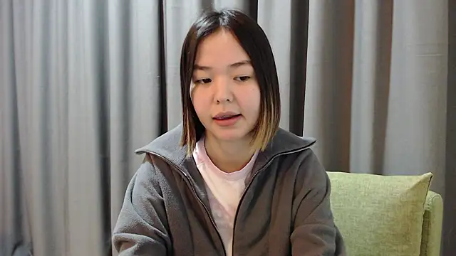 niia_mur (F young) - stand up and show my self :)