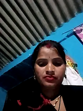 Webcam Model (Rubi12A)  is live.Free join now!