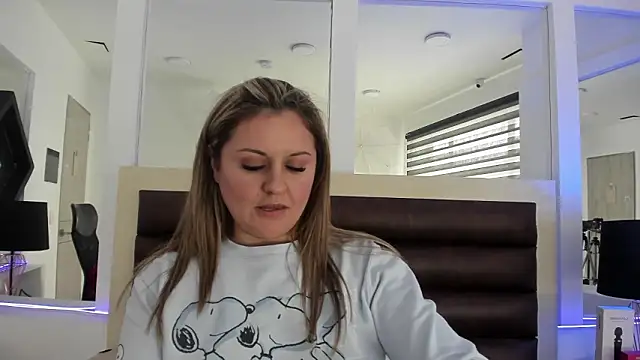 laurenspitz (F milf) - Mamada + saliva😍