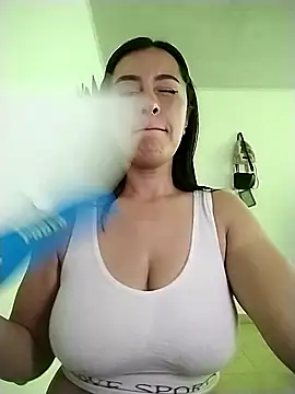 Webcam Model (hailey85)  is live.Free join now!