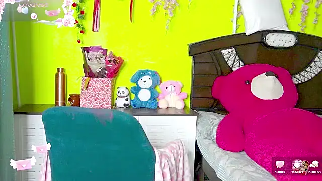 sexyhoney27 (F young) - happy holi