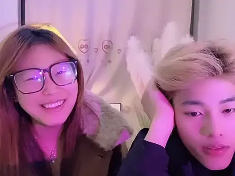 sm_jiajia_zl - SM_JIAJIA_ZL's free webcam - UK Sex Cams