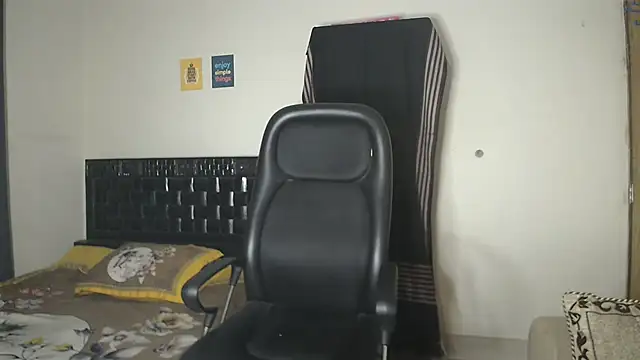 queen_angel67 (F young) - make me horny