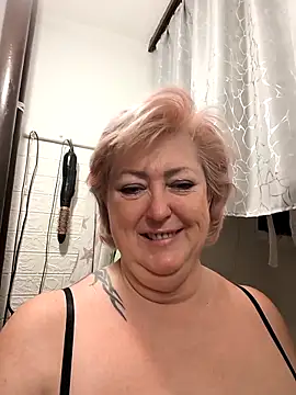 misssilken (F mature) - Orgasmus mašinou ,squirt