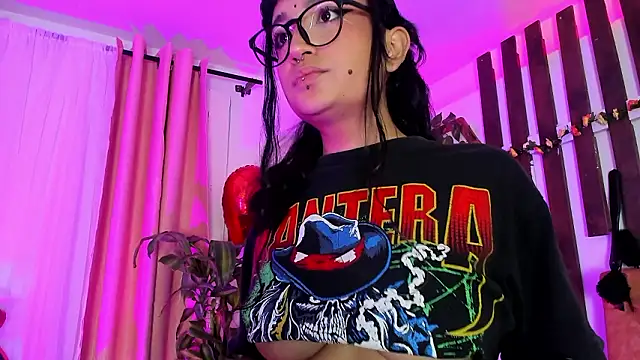 meowmota_ - MeowMota_'s free webcam