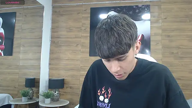 DraxBlade09's live cam