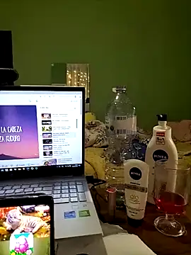 Milfporcona live sex cam