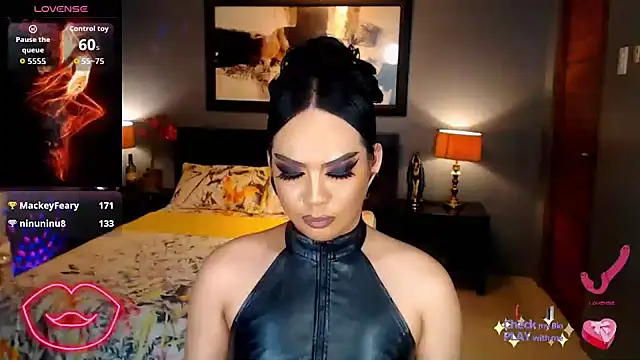 fridahumphrey (T teen) - WHOS HUNGRY? KNEEL AND I'LL FEED YOU!💦