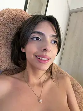 ZaraLuuv live sex cam