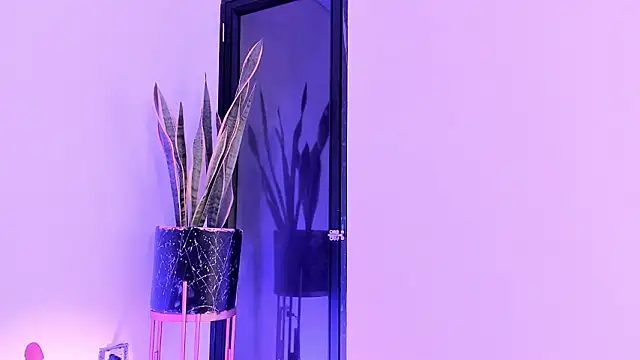 liorah_wolf - Liorah_wolf's free webcam - UK Sex Cams