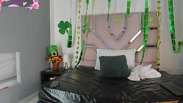 angel_lux - Angel_Lux's free webcam - UK Sex Cams