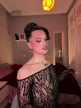 Crystal_________ live sex cam