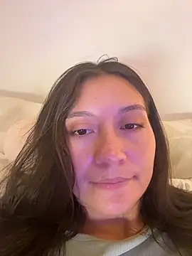 helennamoon_ (F young) - 4 fingers in my pussy!! soft or hard?