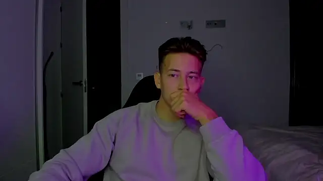 find0m_master (M young) - show underwear