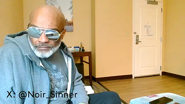 sinnernoir live sex cam