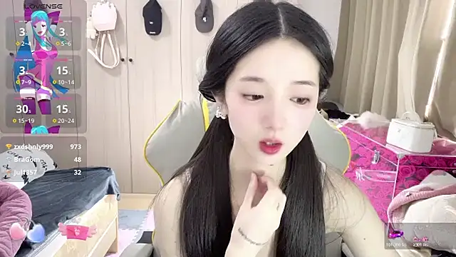 美女OiOi-666在线直播