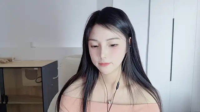 美女HaagenDazs_在线直播