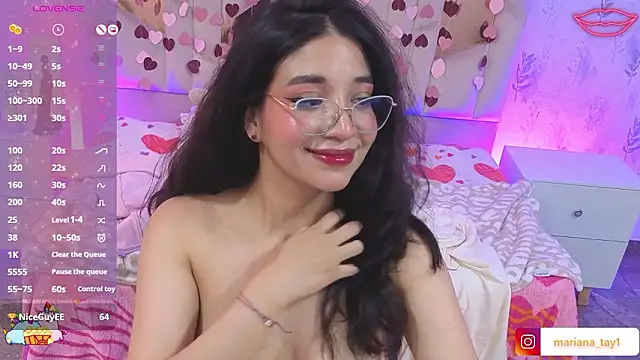 mariana_tay1 - MARIANA_TAY1's free webcam - UK Sex Cams