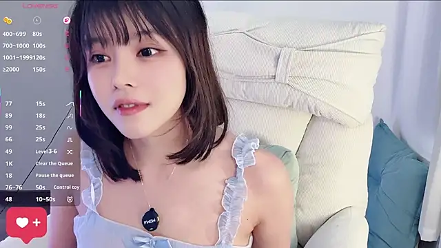 美女peachy_kiss在线直播