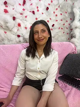 skarletjhonson_ - SkarletJhonson_'s free webcam - UK Sex Cams