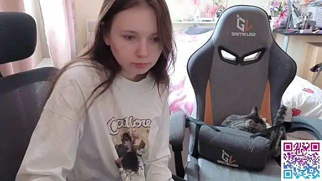 boozekirs_ - Boozekirs_'s free webcam - UK Sex Cams