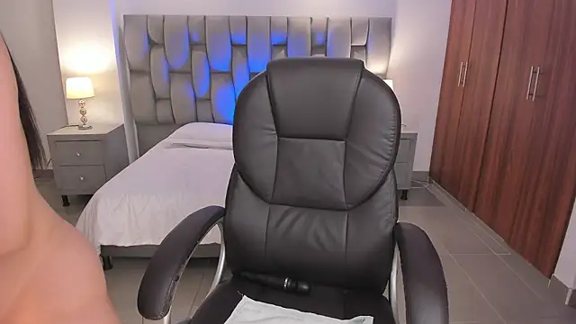 sarita_evanss - Sarita_evanss's free webcam - UK Sex Cams