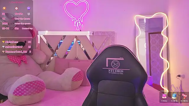 sabriina_tay - SABRIINA_TAY's free webcam