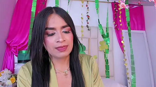 Silvanna-Casstro live sex cam