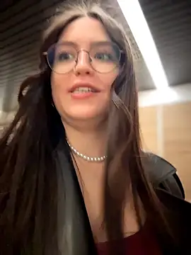 meow_girl (F young) - Show wet pussy close up ❤️ LT GIFT