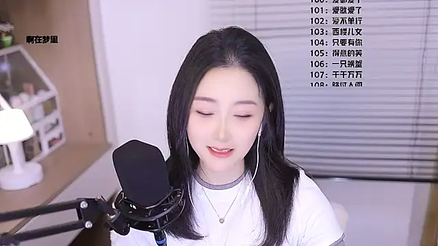 singer-muzi - Singer-muzi's free webcam