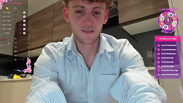 dominantalex18 - DominantAlex18's free webcam