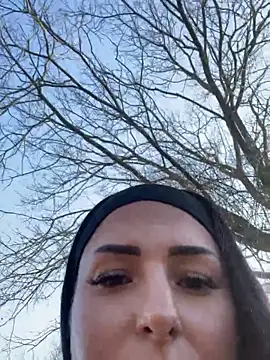 Mia-Bremer live sex cam