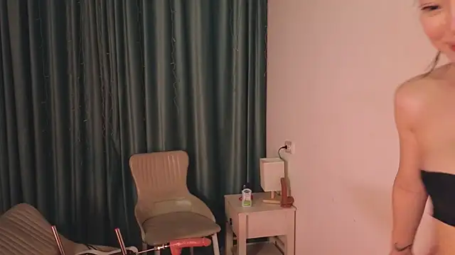 AudreyMell live sex cam