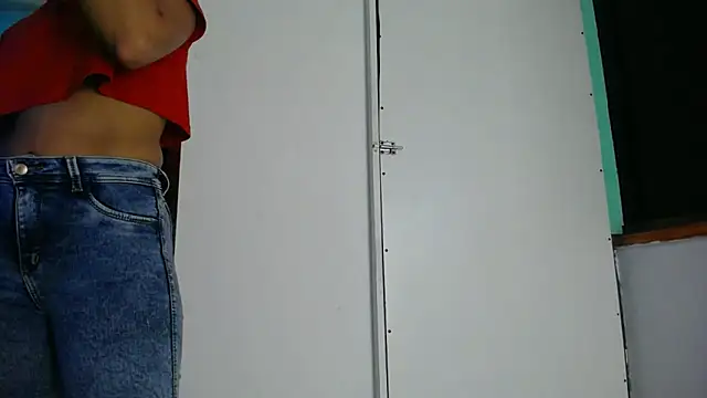 lil_rose2006 - Lil_Rose2006's free webcam